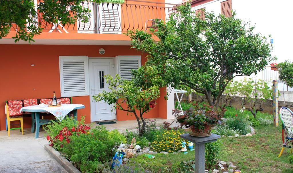 Apartmani Volga Петркане Екстериор снимка